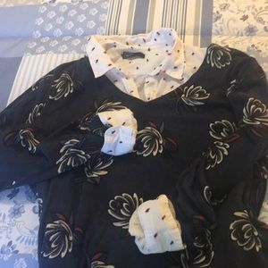 Adorable lightweight LOFT VNeck sweater